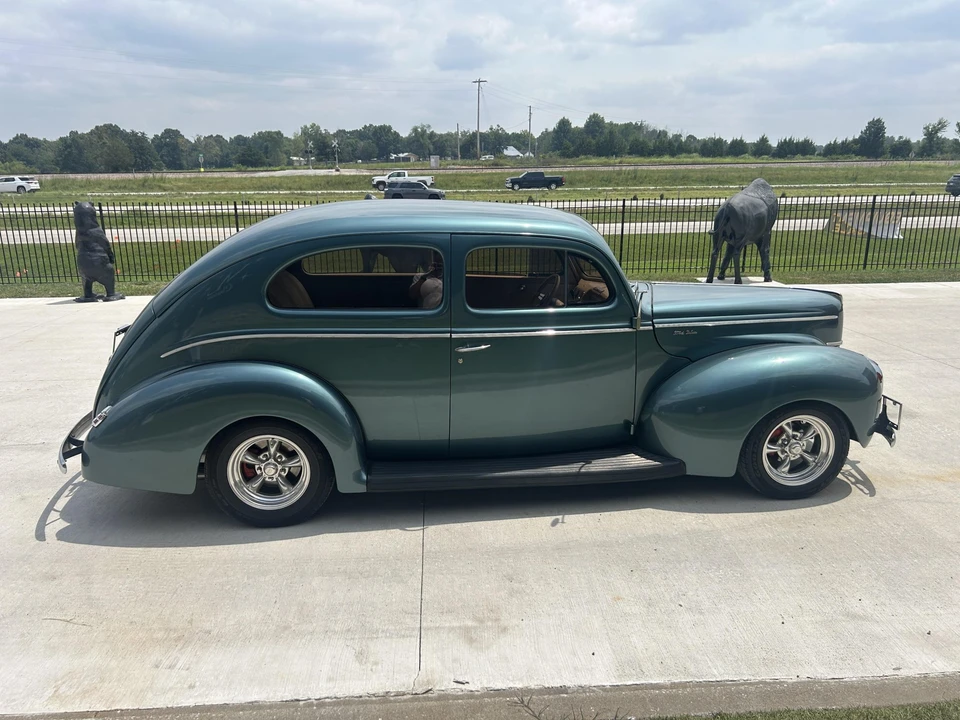 1940 Ford Standard & Deluxe & Super Deluxe - Image 8 of 31