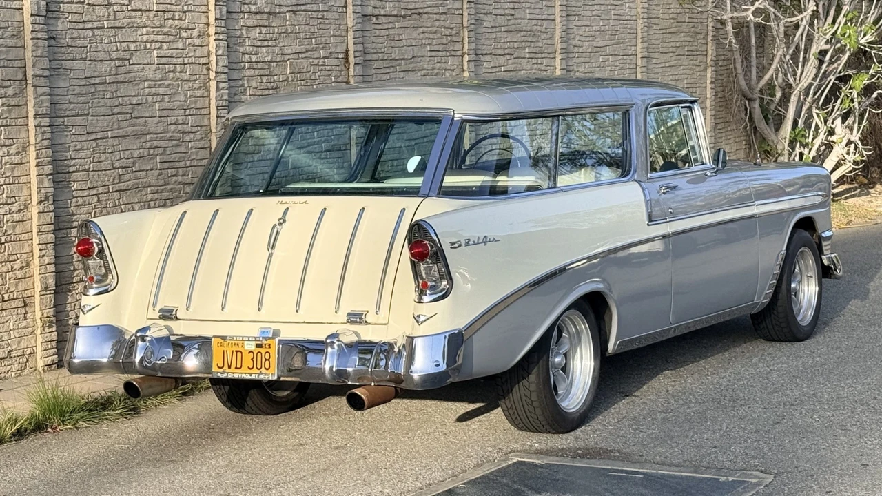 1956 Chevrolet Nomad - Image 15 of 31