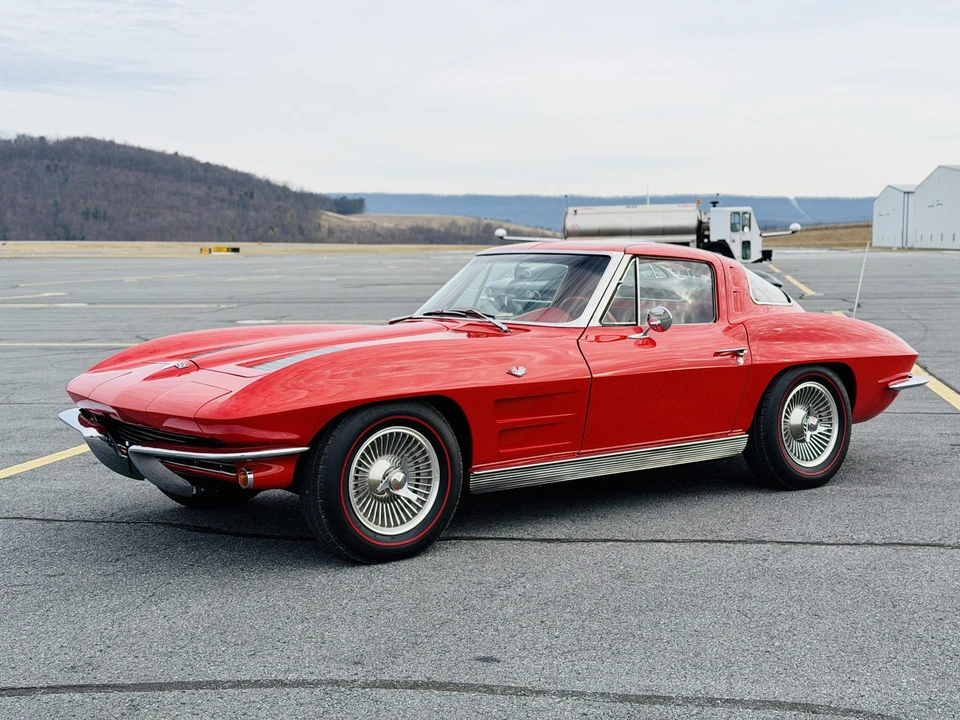 1963 Chevrolet Corvette C2 - Image 3 of 31