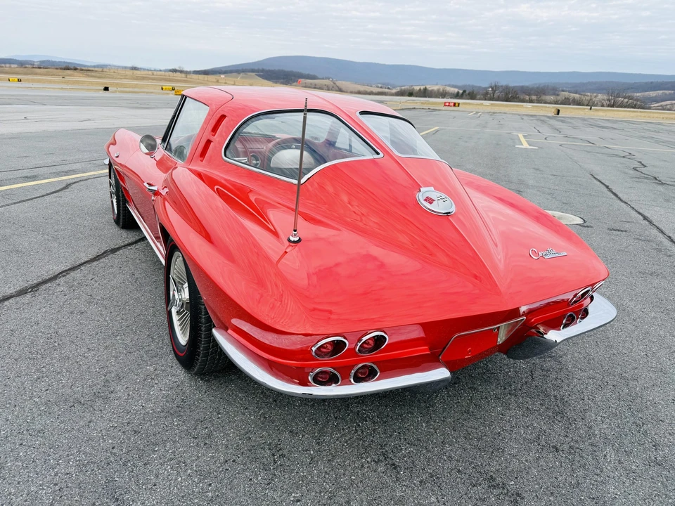 1963 Chevrolet Corvette C2 - Image 15 of 31