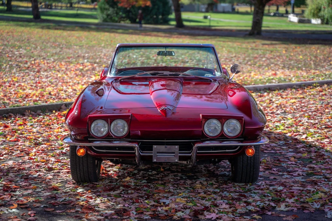 1965 Chevrolet Corvette C2 - Image 17 of 31