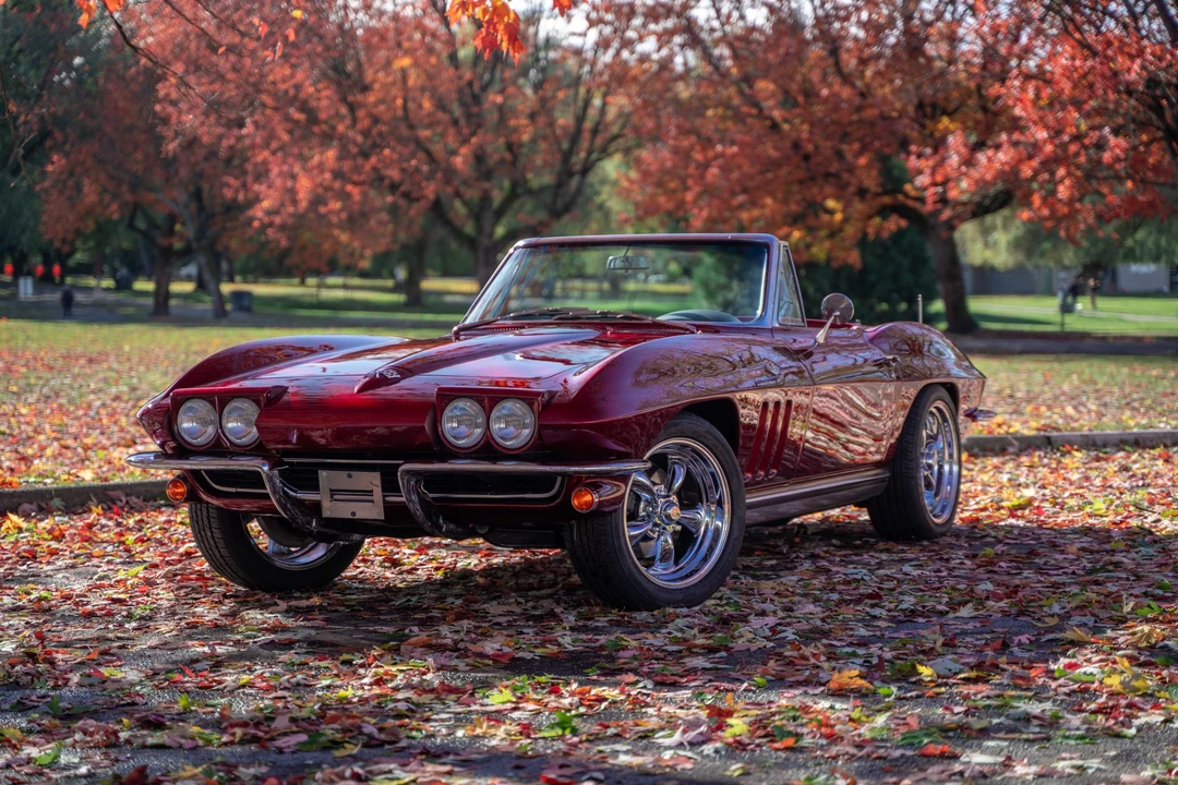 1965 Chevrolet Corvette C2 - Image 21 of 31