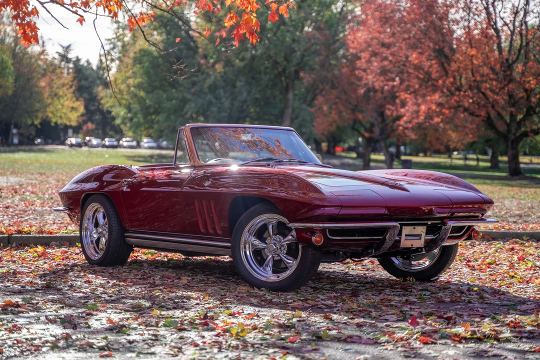1965 Chevrolet Corvette C2 - Image 3 of 31