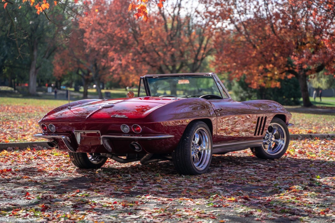 1965 Chevrolet Corvette C2 - Image 6 of 31