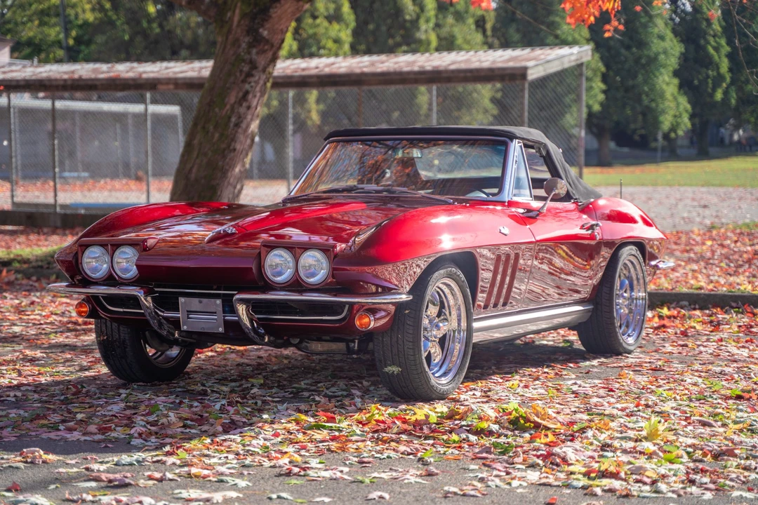 1965 Chevrolet Corvette C2 - Image 28 of 31