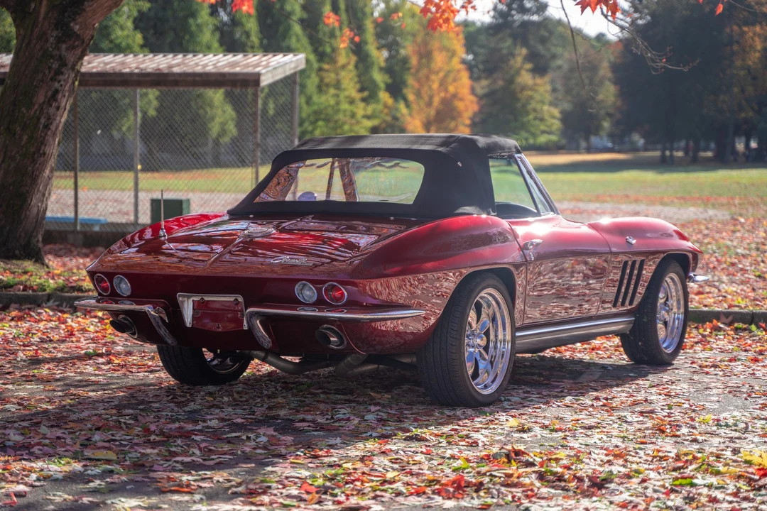 1965 Chevrolet Corvette C2 - Image 24 of 31