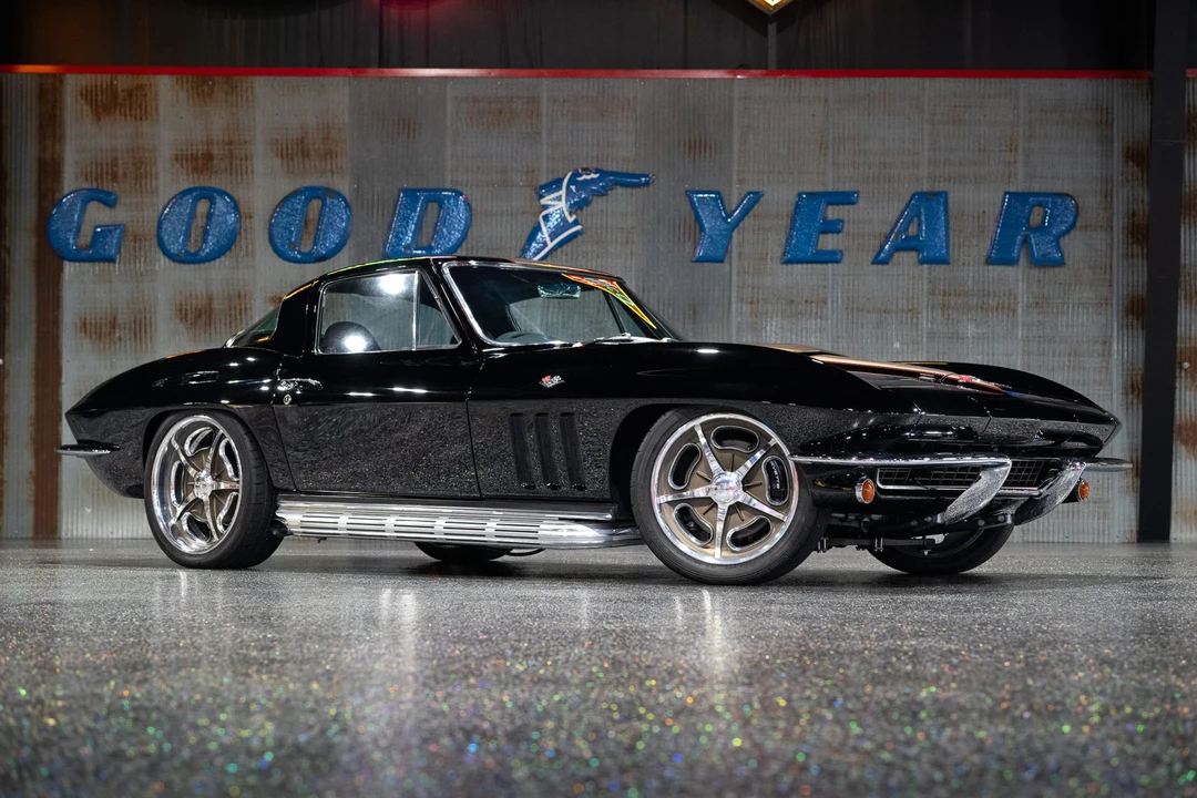 1966 Chevrolet Corvette C2 - Image 3 of 31