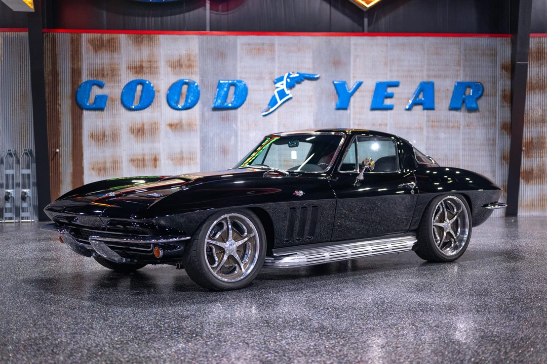 1966 Chevrolet Corvette C2 - Image 5 of 31