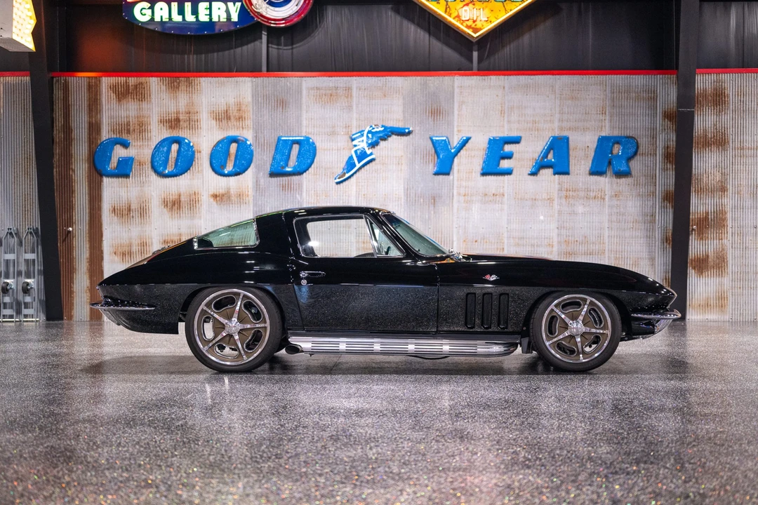 1966 Chevrolet Corvette C2 - Image 10 of 31