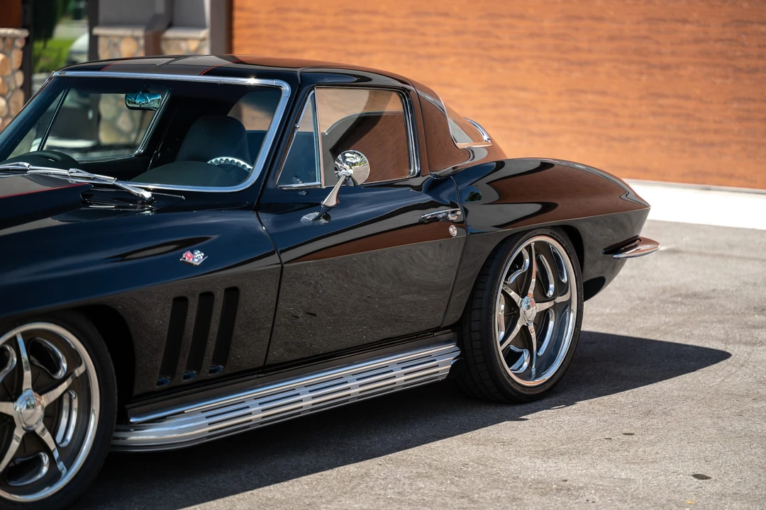 1966 Chevrolet Corvette C2 - Image 26 of 31