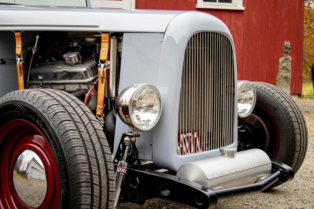 Chevrolet Independence & Confederate - Image 15 of 31