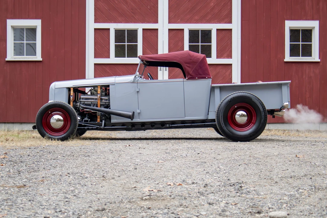 Chevrolet Independence & Confederate - Image 13 of 31