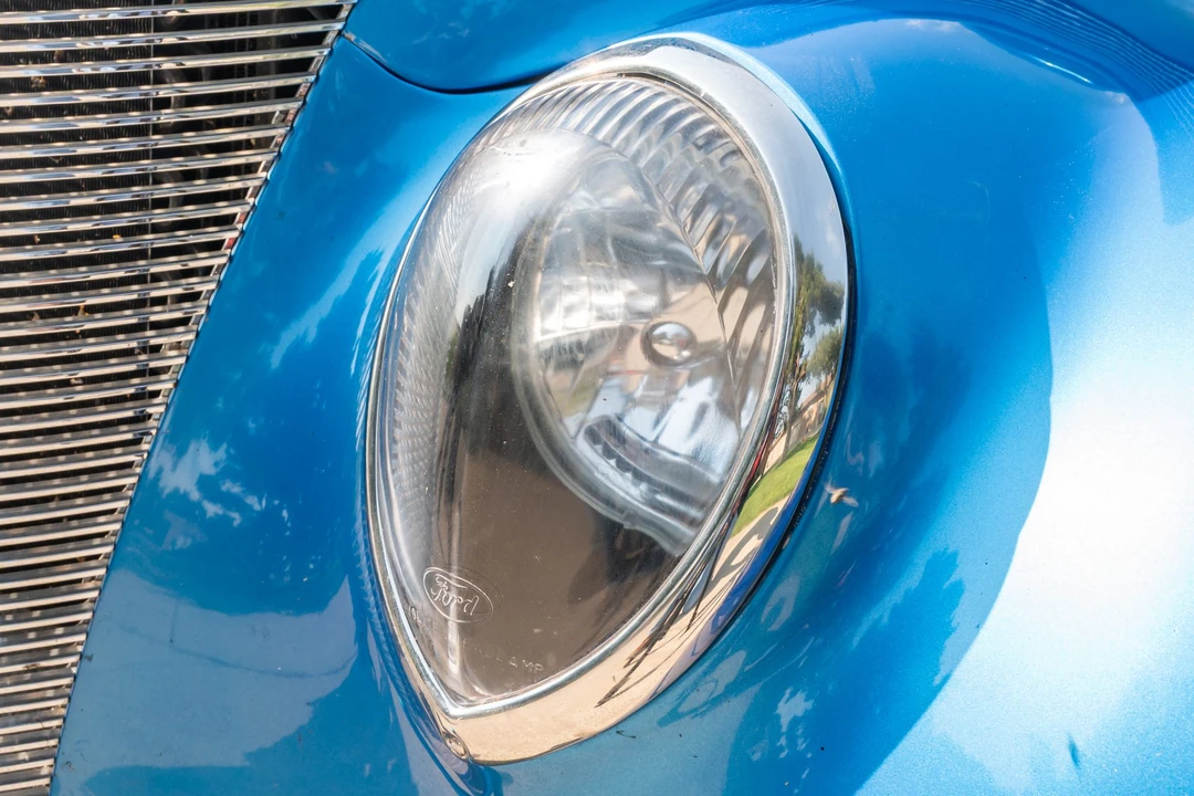 Ford Standard & Deluxe & Super Deluxe - Image 10 of 31