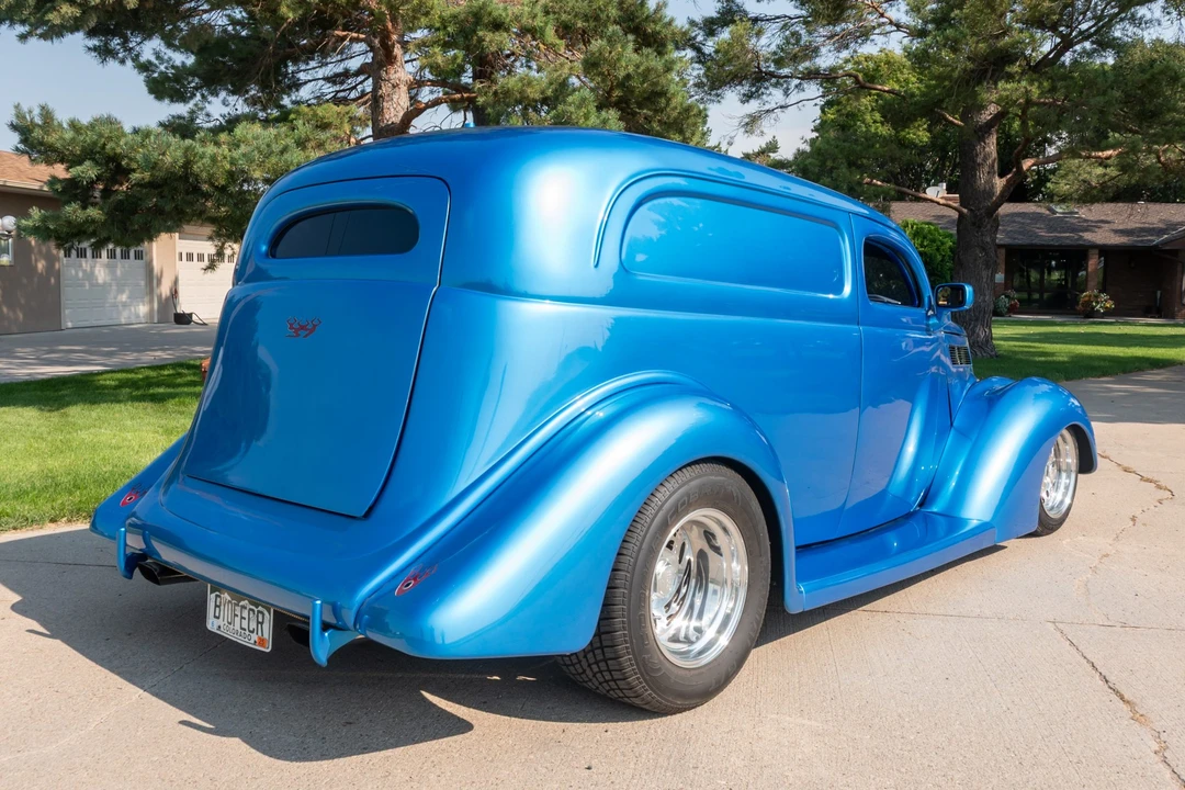 Ford Standard & Deluxe & Super Deluxe - Image 5 of 31