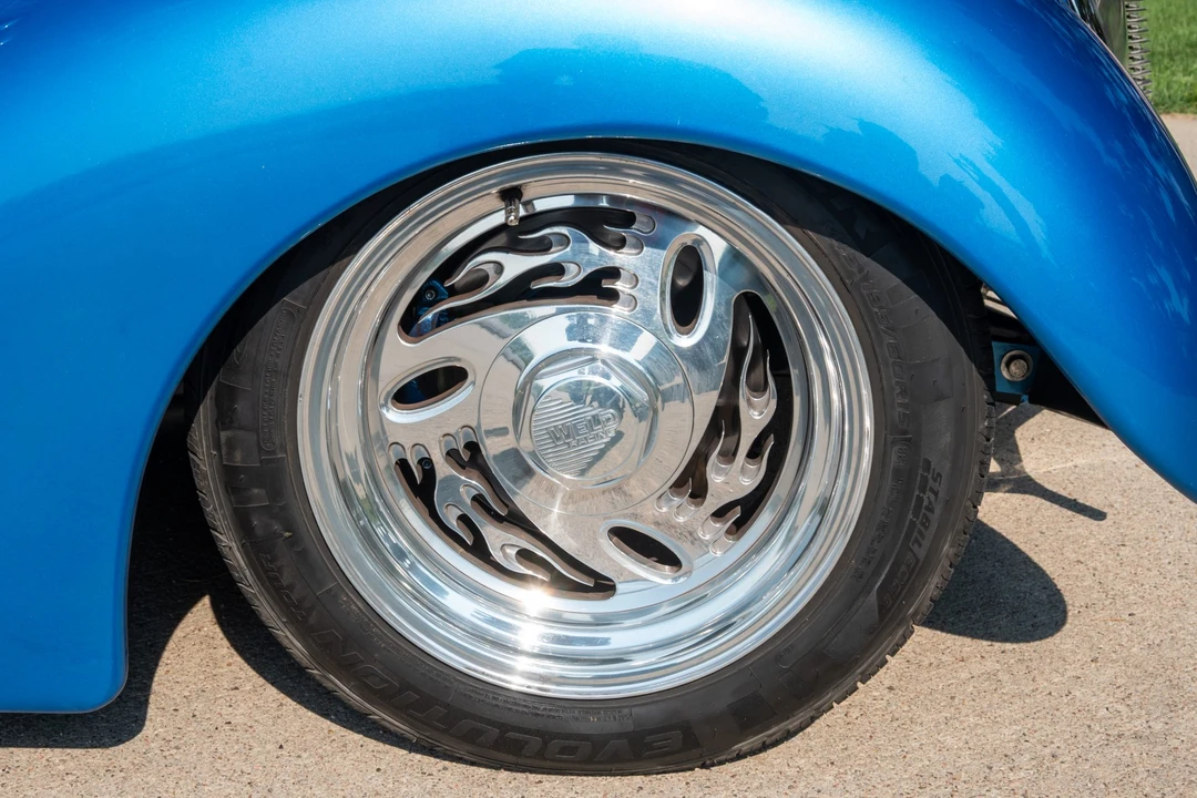 Ford Standard & Deluxe & Super Deluxe - Image 29 of 31