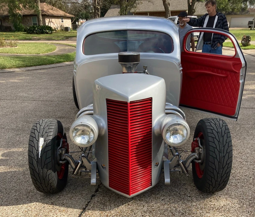 Studebaker - Image 2 of 31