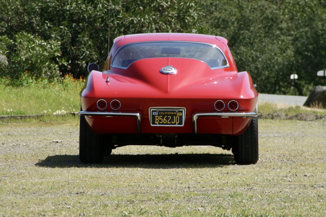 1966 Chevrolet Corvette C2 - Image 19 of 31