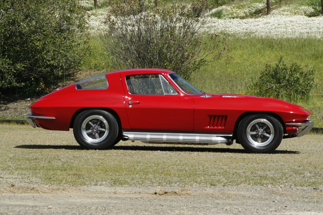 1966 Chevrolet Corvette C2 - Image 7 of 31
