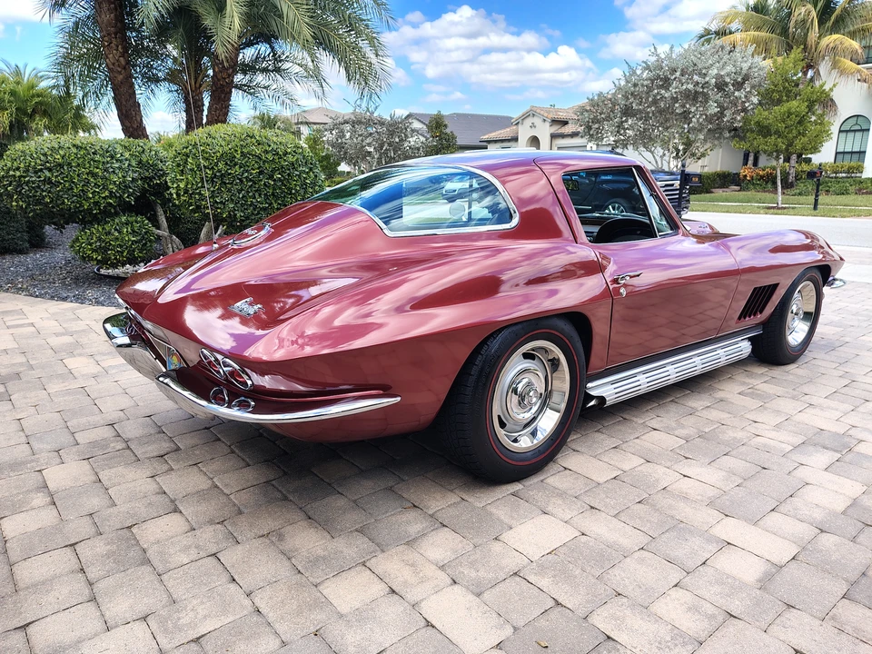 1967 Chevrolet Corvette C2 - Image 11 of 31