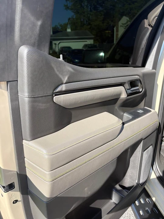 Chevrolet Silverado 4th Gen - Image 5 of 9