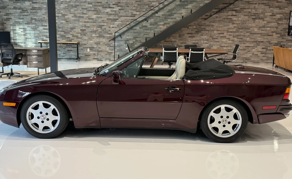 1990 Porsche 944 S2 - Image 4 of 31