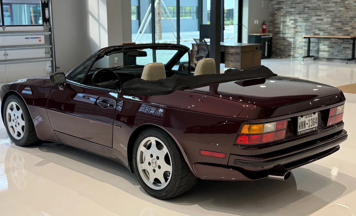 1990 Porsche 944 S2 - Image 7 of 31