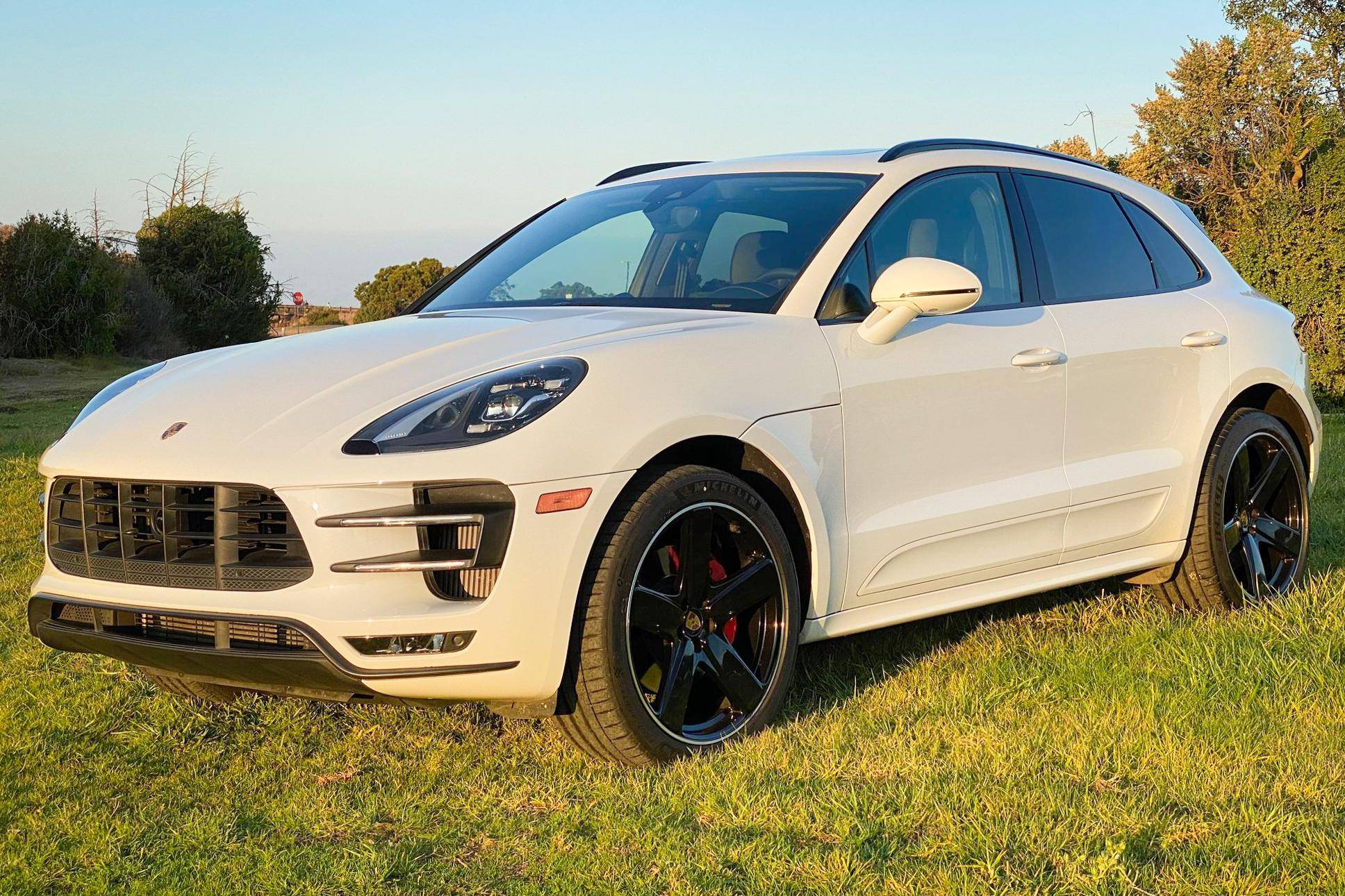 2017 Porsche Macan Turbo