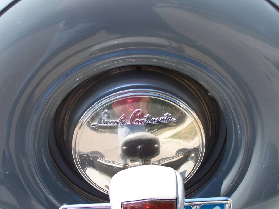 1946 Lincoln Continental 1st Gen - Image 15 of 23