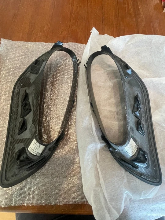 2014 Parts & Memorabilia Bodywork - Image 2 of 9