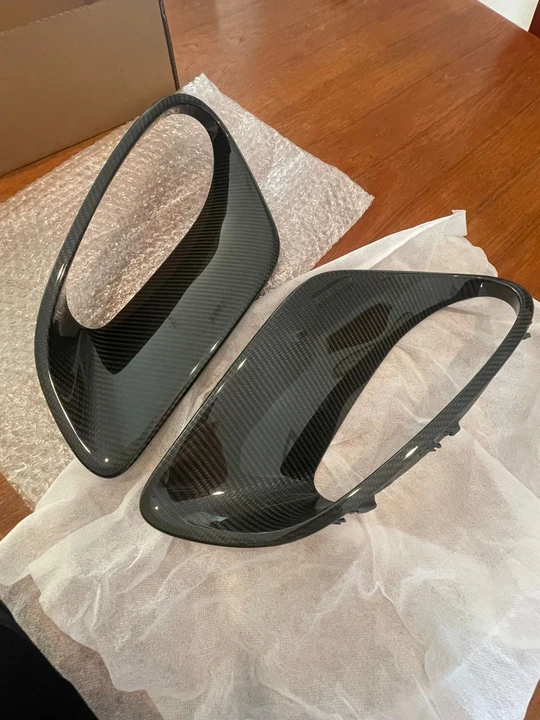 2014 Parts & Memorabilia Bodywork - Image 3 of 9