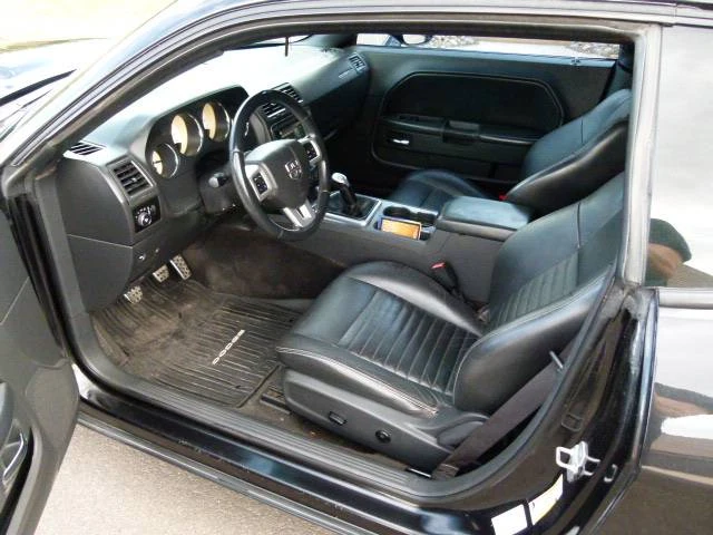 2011 Dodge Challenger 3rd Gen - Image 4 of 13