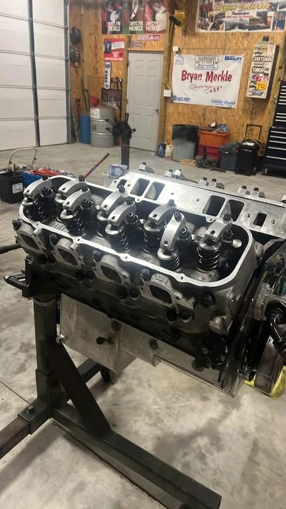 Parts & Memorabilia Engines - Image 3 of 7