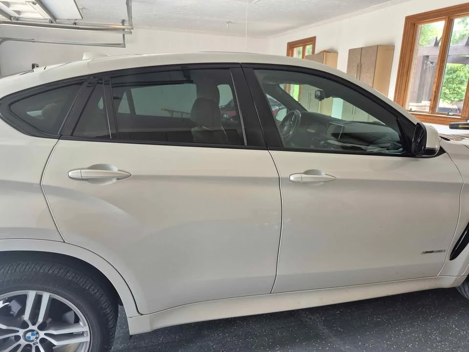 BMW X6 - Image 2 of 9