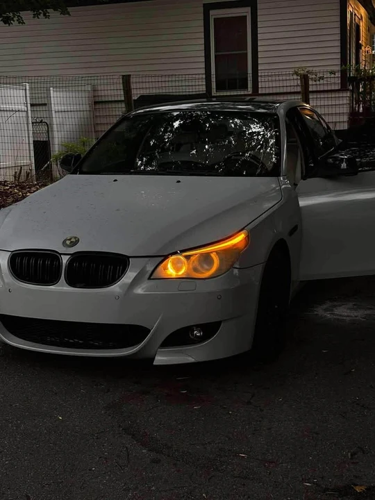 2010 BMW E60 5 Series Sedan - Image 2 of 4