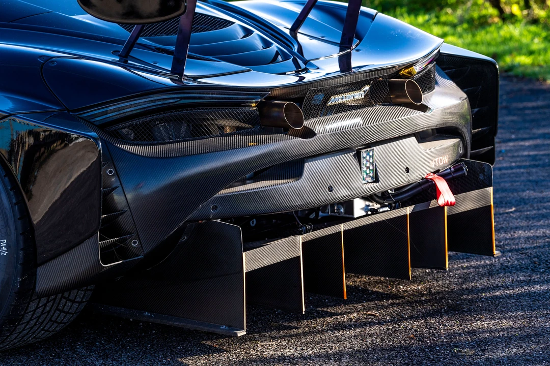 2022 McLaren 720S - Image 18 of 31