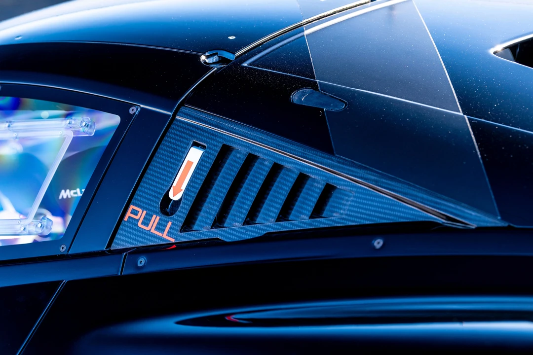2022 McLaren 720S - Image 19 of 31