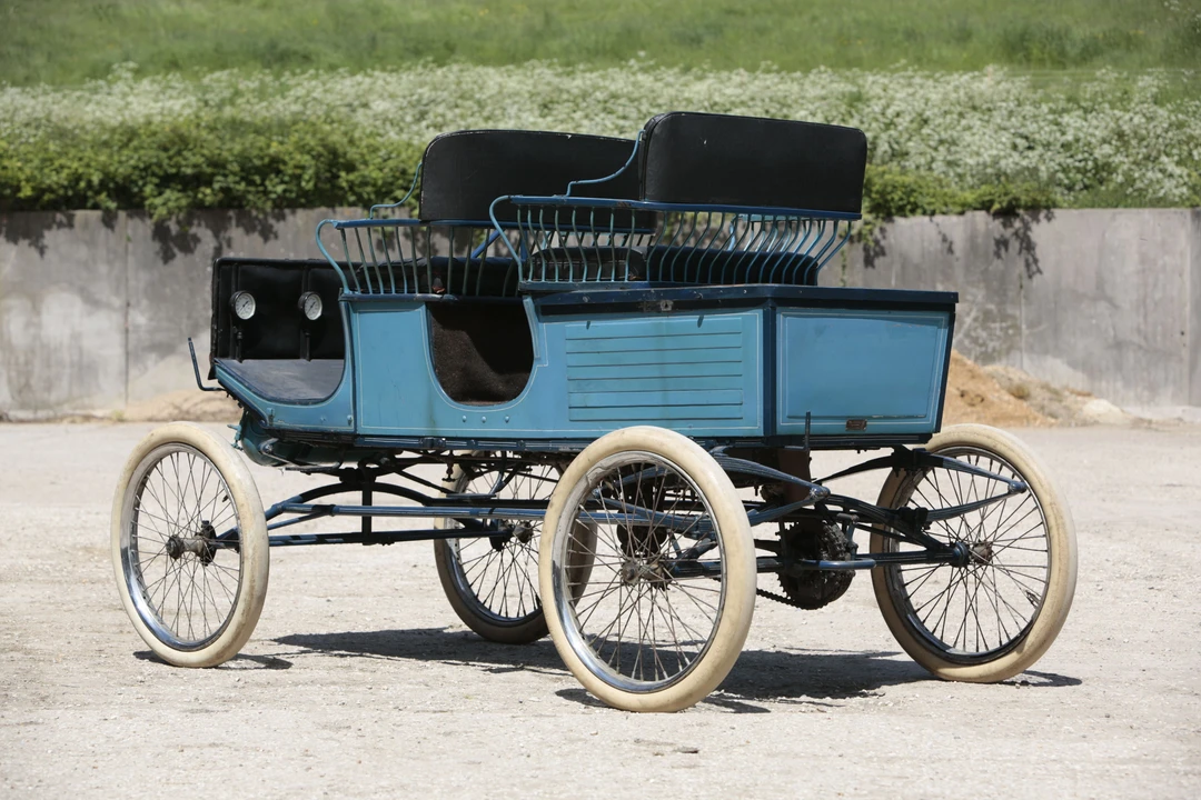 1900 Locomobile - Image 4 of 12