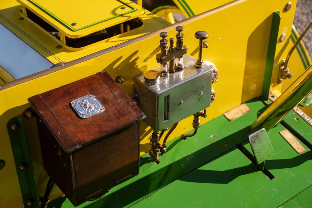 1904 Peugeot - Image 2 of 27