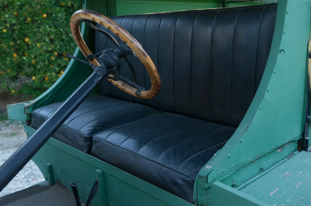 1915 Ford Model T Pickup & Model TT - Image 4 of 11