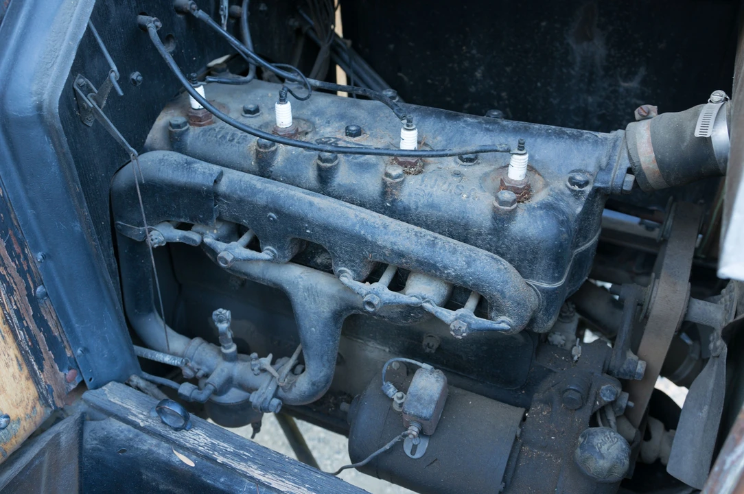 1915 Ford Model T Pickup & Model TT - Image 10 of 11