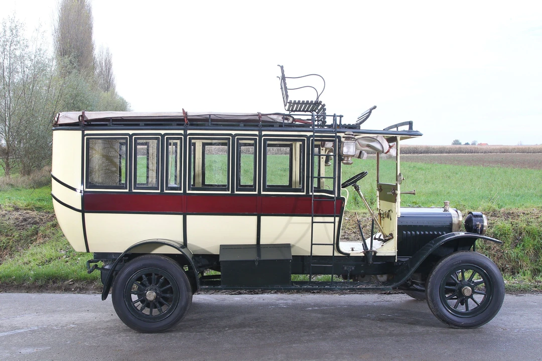 1915 Hispano-Suiza - Image 24 of 28