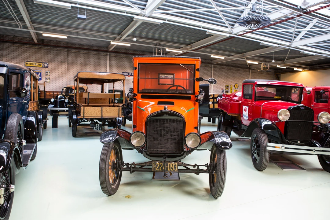 1917 Ford Model T Pickup & Model TT - Image 4 of 7