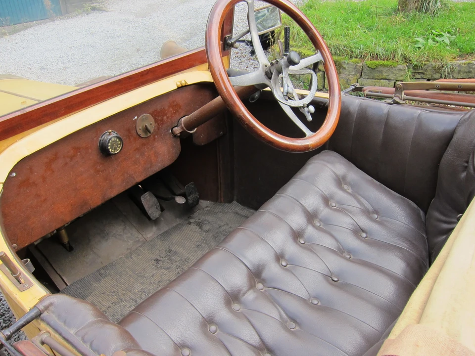 1920 Hillman - Image 2 of 26