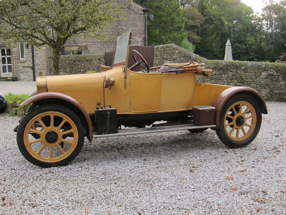 1920 Hillman - Image 3 of 26