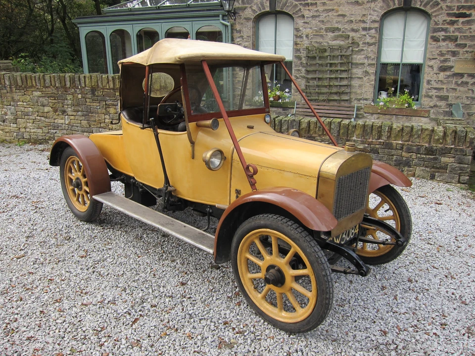 1920 Hillman - Image 16 of 26