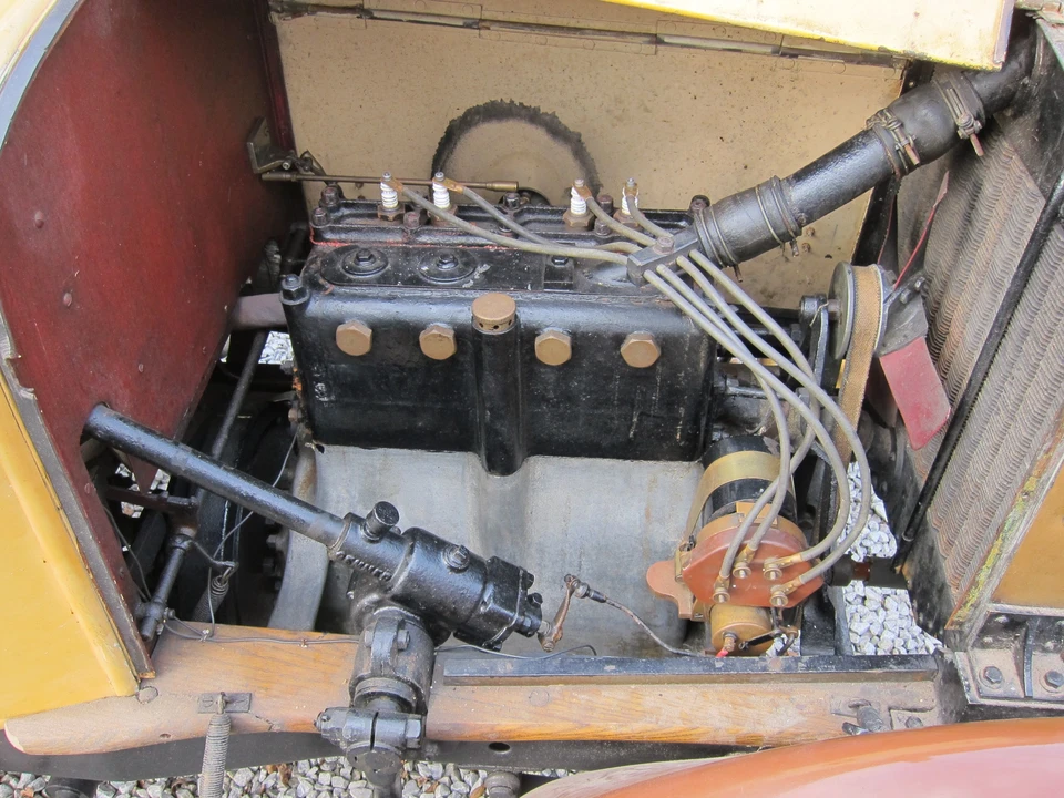 1920 Hillman - Image 21 of 26