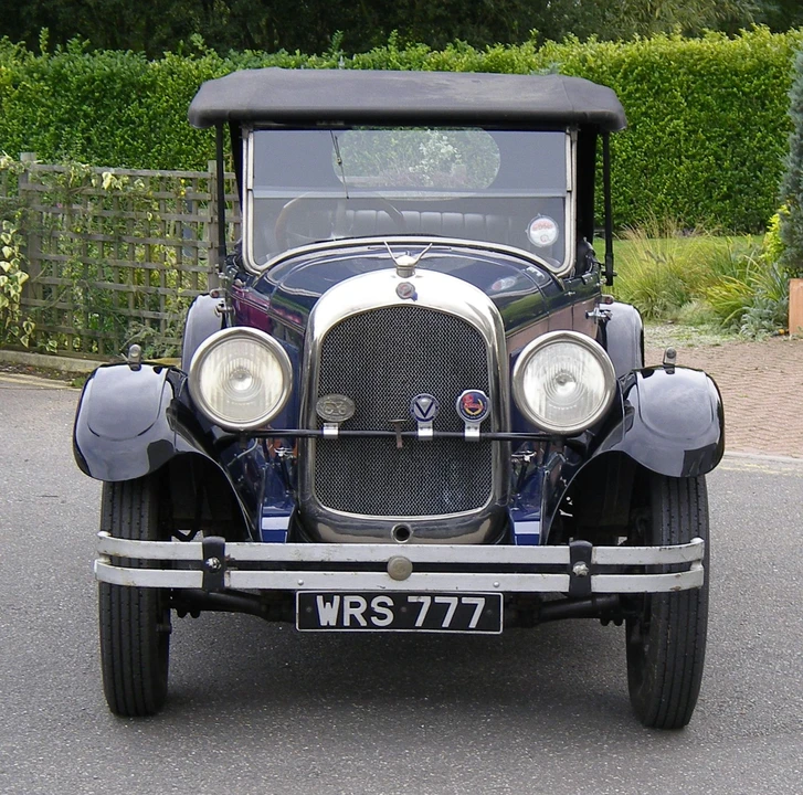 1925 Chrysler - Image 5 of 5