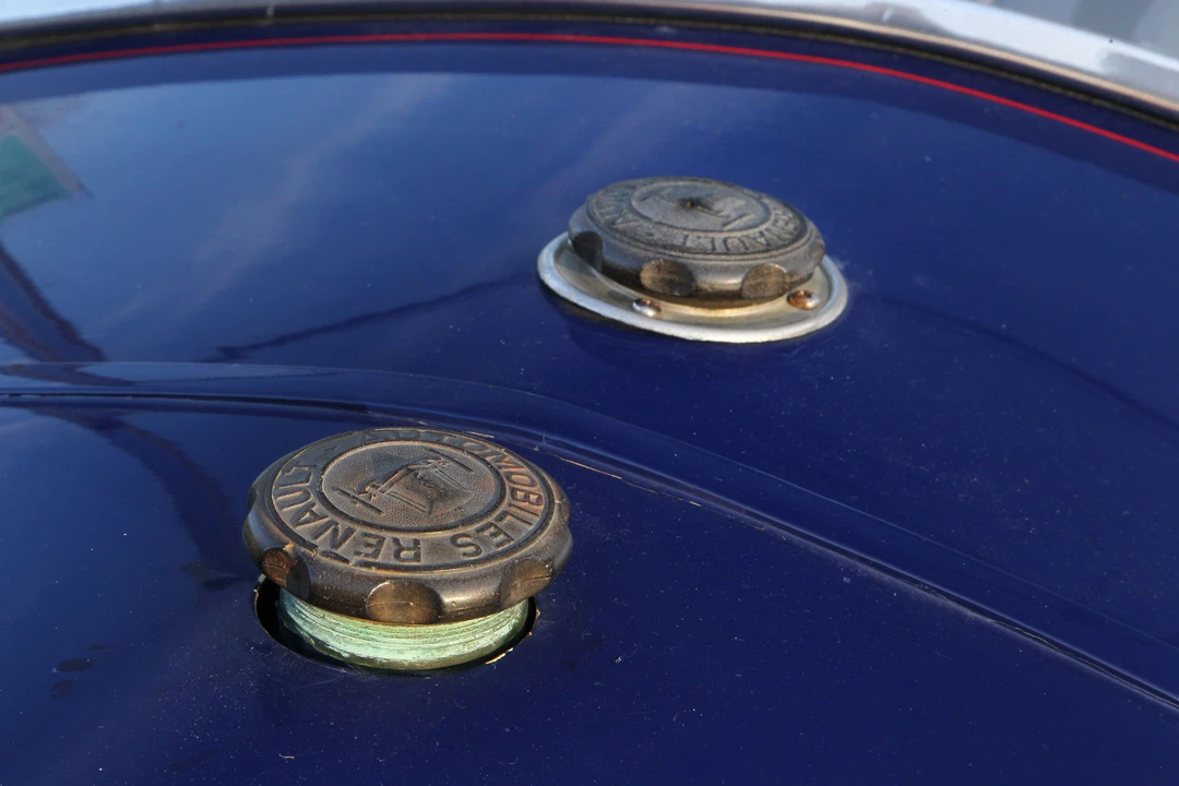 1926 Renault - Image 3 of 14