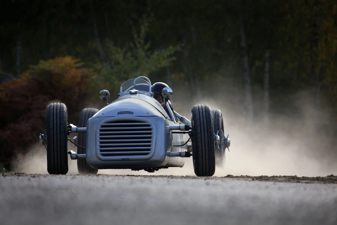 1950 Standard - Image 4 of 14