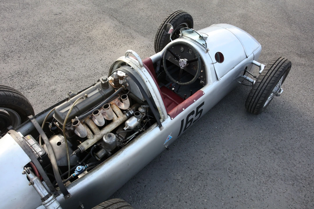 1950 Standard - Image 11 of 14